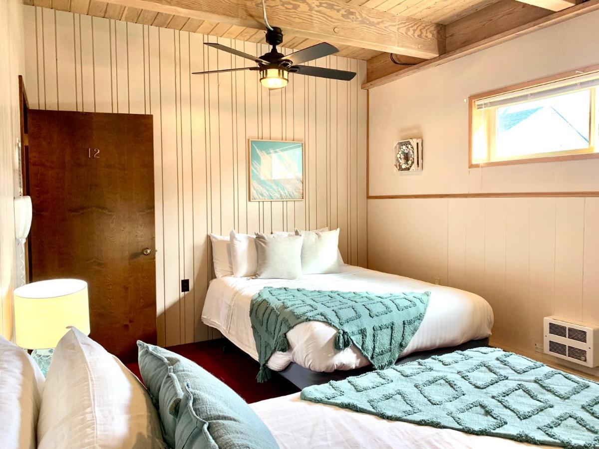 Breakers Boutique Inn Westport Bagian luar foto