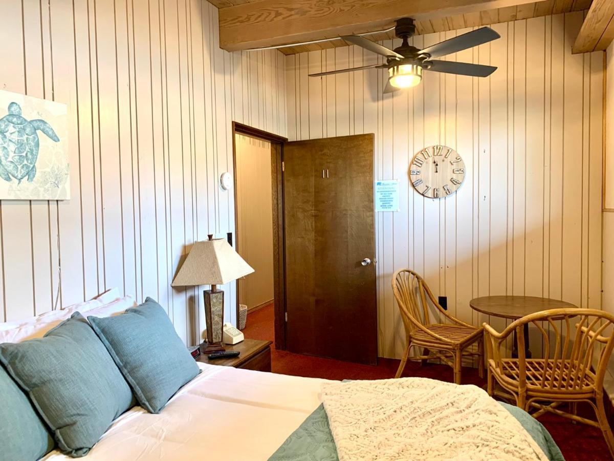 Breakers Boutique Inn Westport Bagian luar foto