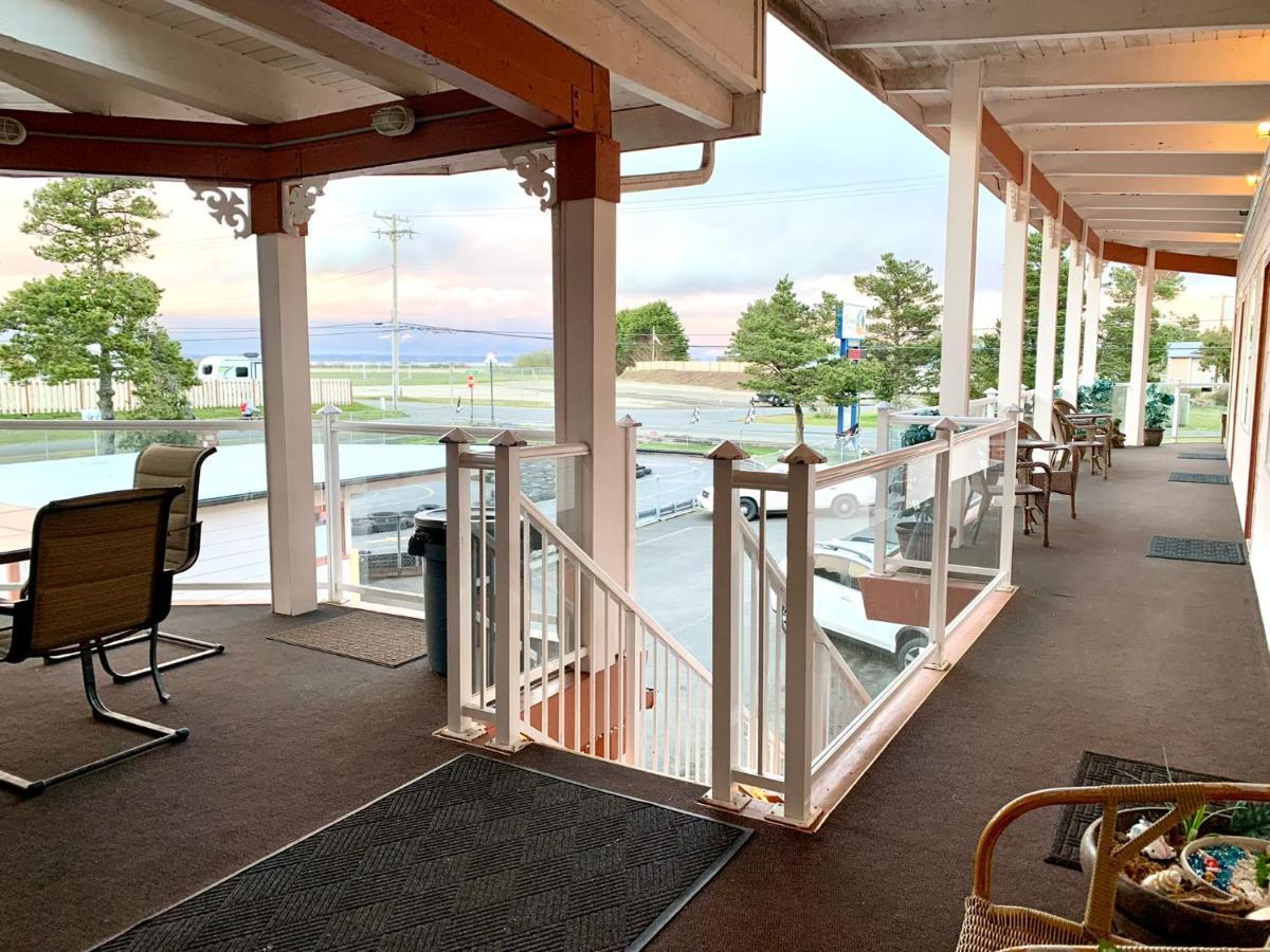Breakers Boutique Inn Westport Bagian luar foto