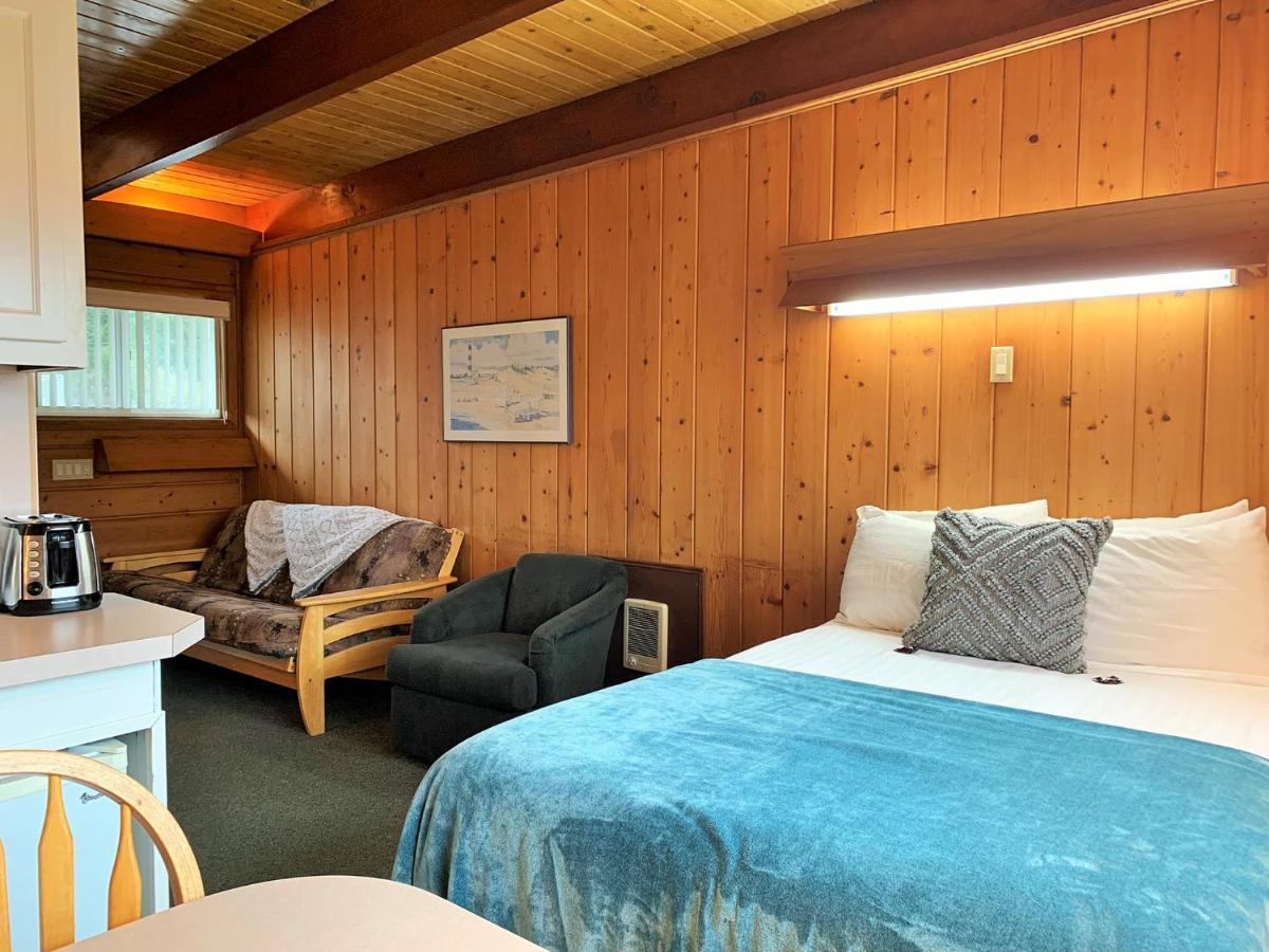 Breakers Boutique Inn Westport Bagian luar foto