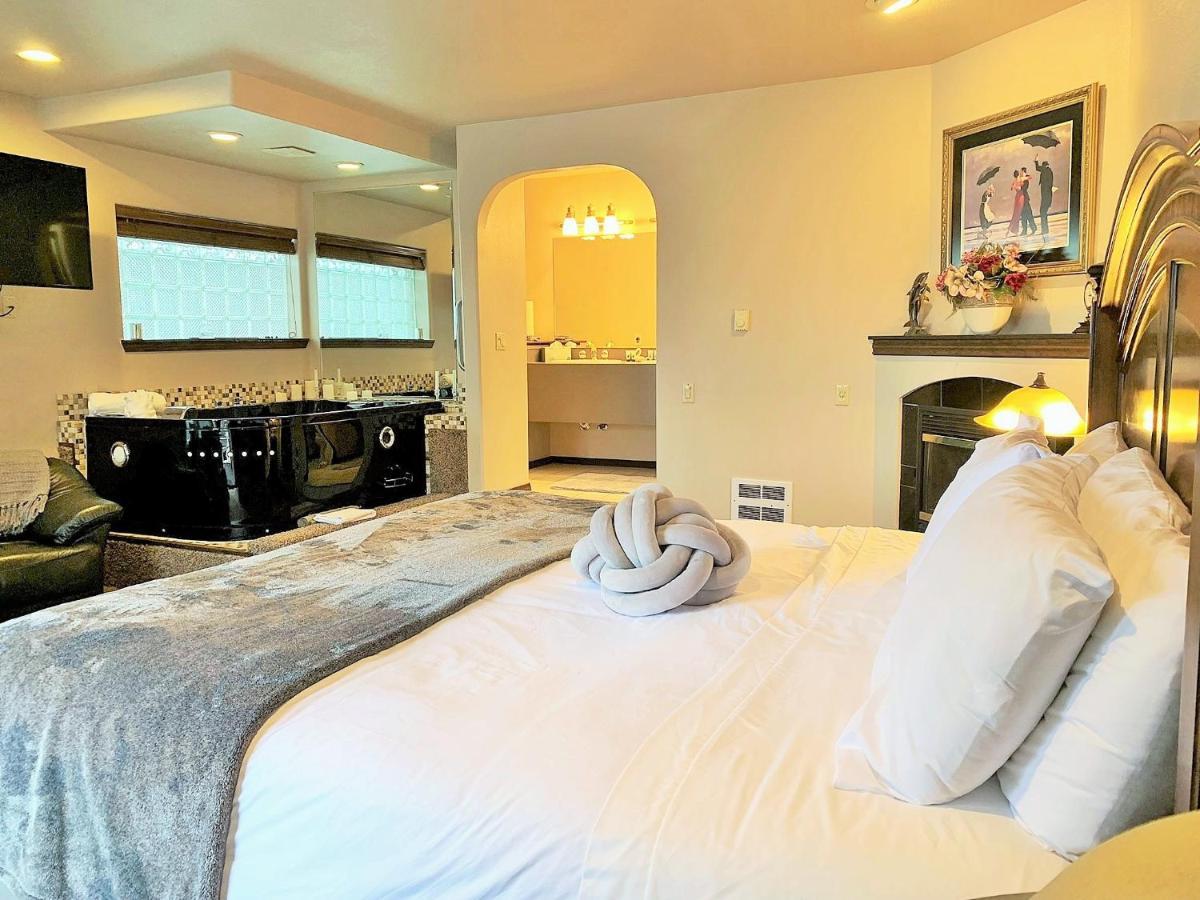 Breakers Boutique Inn Westport Bagian luar foto