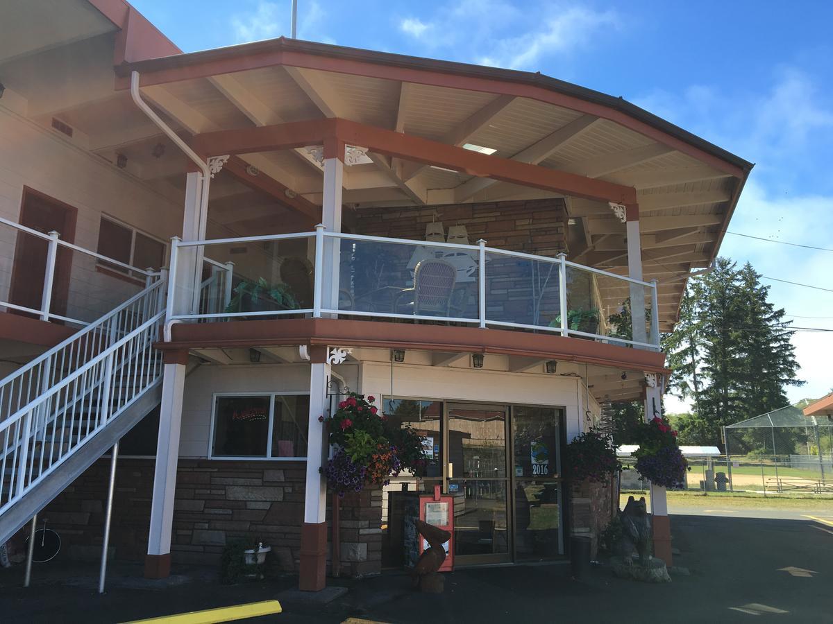 Breakers Boutique Inn Westport Bagian luar foto